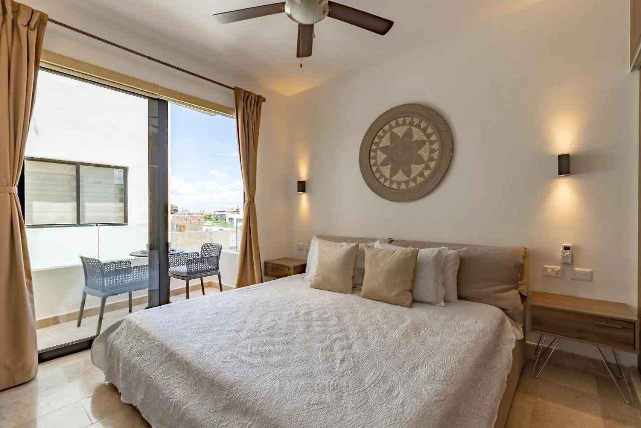 Bahay Condos Steps From The Beach And 5Th Ave 普拉亚卡门 0*,