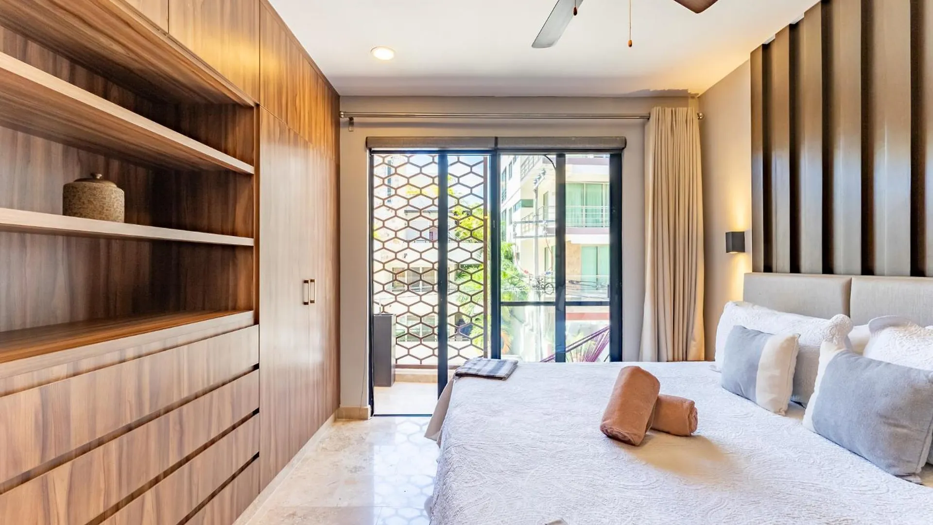 Bahay Condos Steps From The Beach And 5Th Ave 普拉亚卡门 0*,